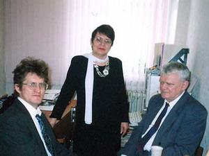 Зуева-Измайлова А.С., П.Домокош и В.Шибанов на X конгрессе писателей