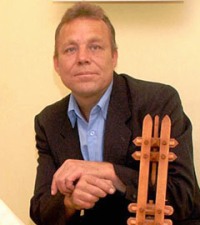 К.Галиханов